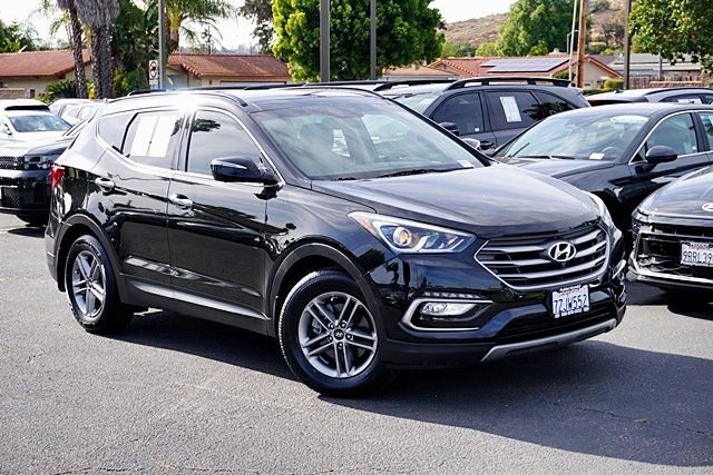 Used 2017 Hyundai Santa Fe Sport w/ 2.4L Tech Package 04 FWD image 3