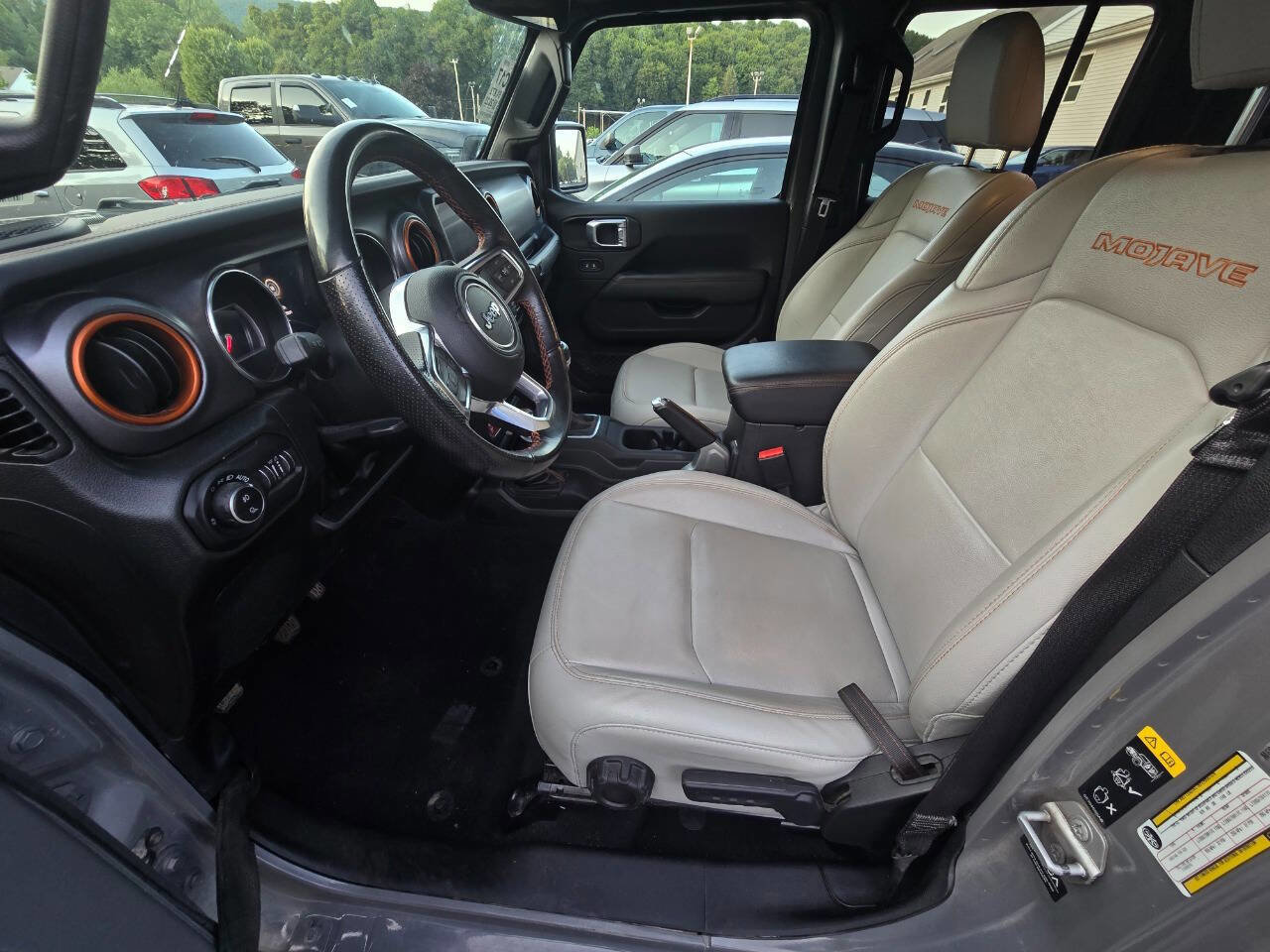 Used 2022 Jeep Gladiator Mojave image 17