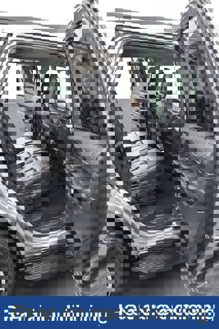 Used 2024 Ford Expedition XLT AWD/4WD image 14