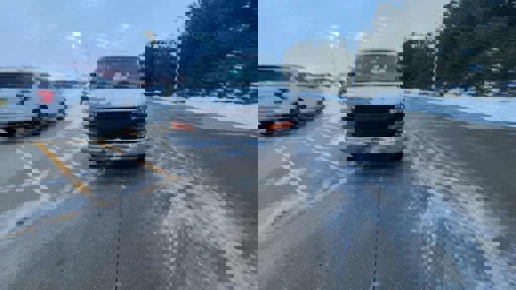 Used 2008 Chevrolet Express 2500 image 4