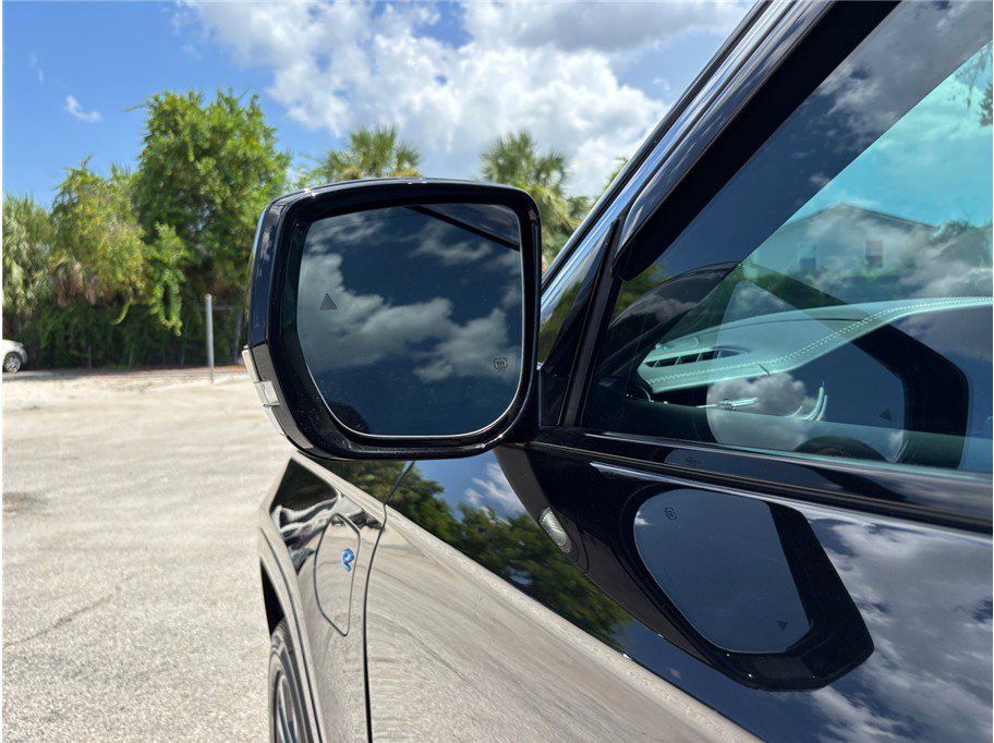 Used 2023 Jeep Grand Cherokee Overland image 21