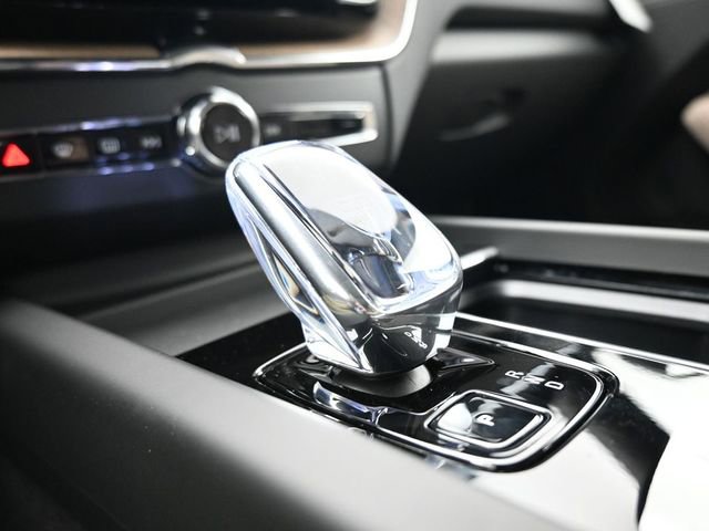 New 2026 Volvo XC60 B5 Plus w/ Protection Package Premier image 12