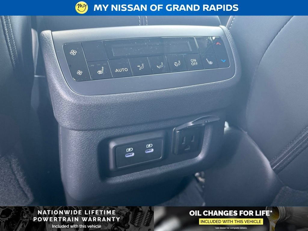 New 2026 Nissan Pathfinder Platinum AWD/4WD image 22