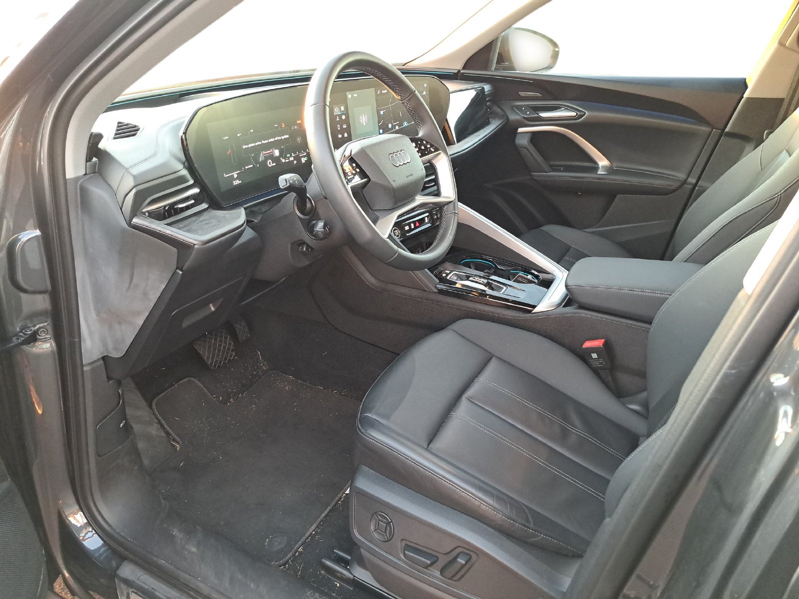 Used 2025 Audi Q5 Premium Plus w/ Premium Plus AWD/4WD image 9