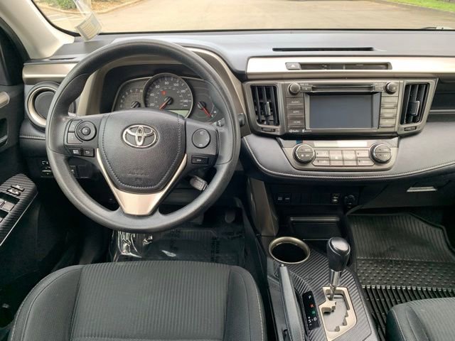 Used 2015 Toyota RAV4 XLE FWD image 13