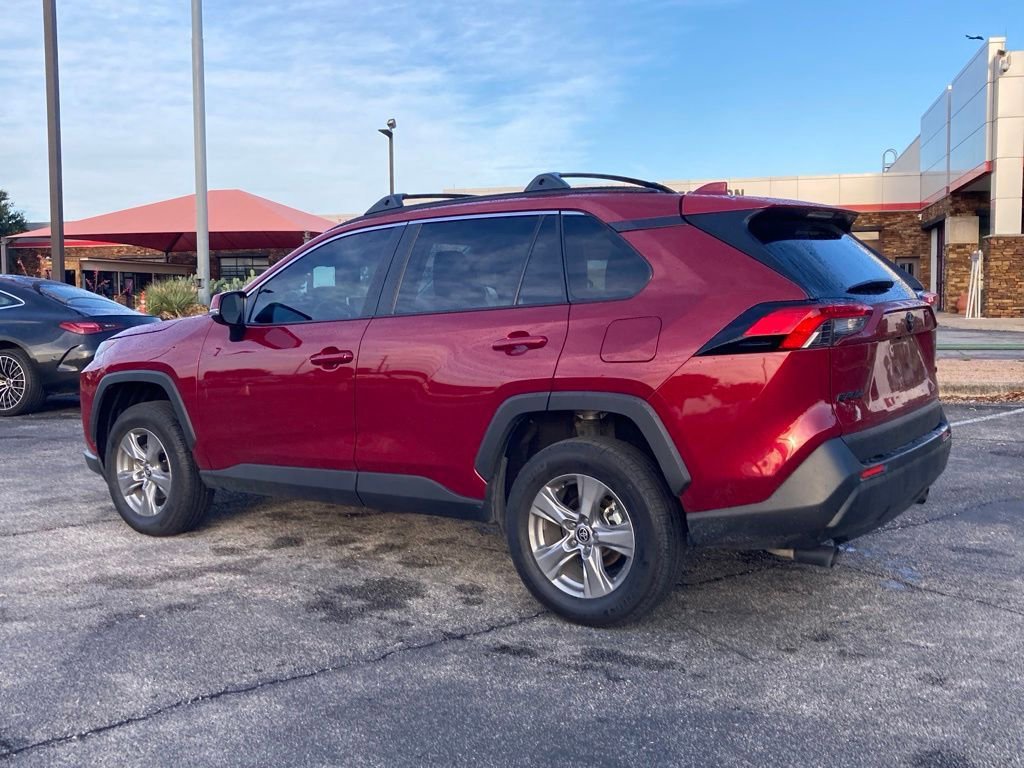 Certified 2025 Toyota RAV4 XLE FWD image 5
