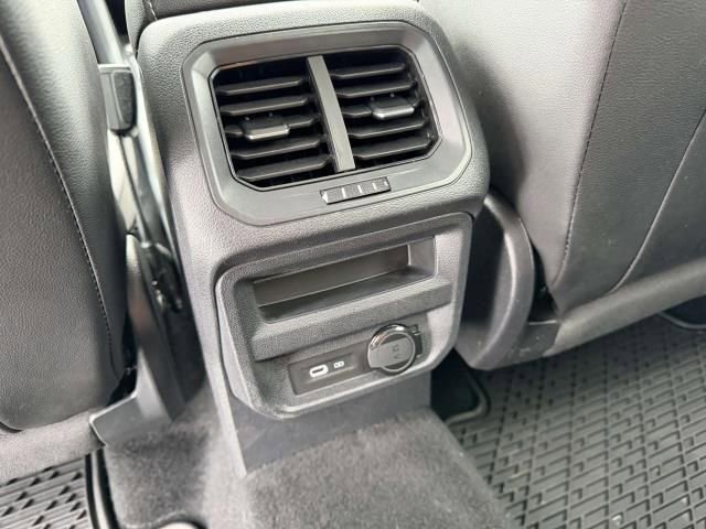 Used 2023 Volkswagen Tiguan SE image 25
