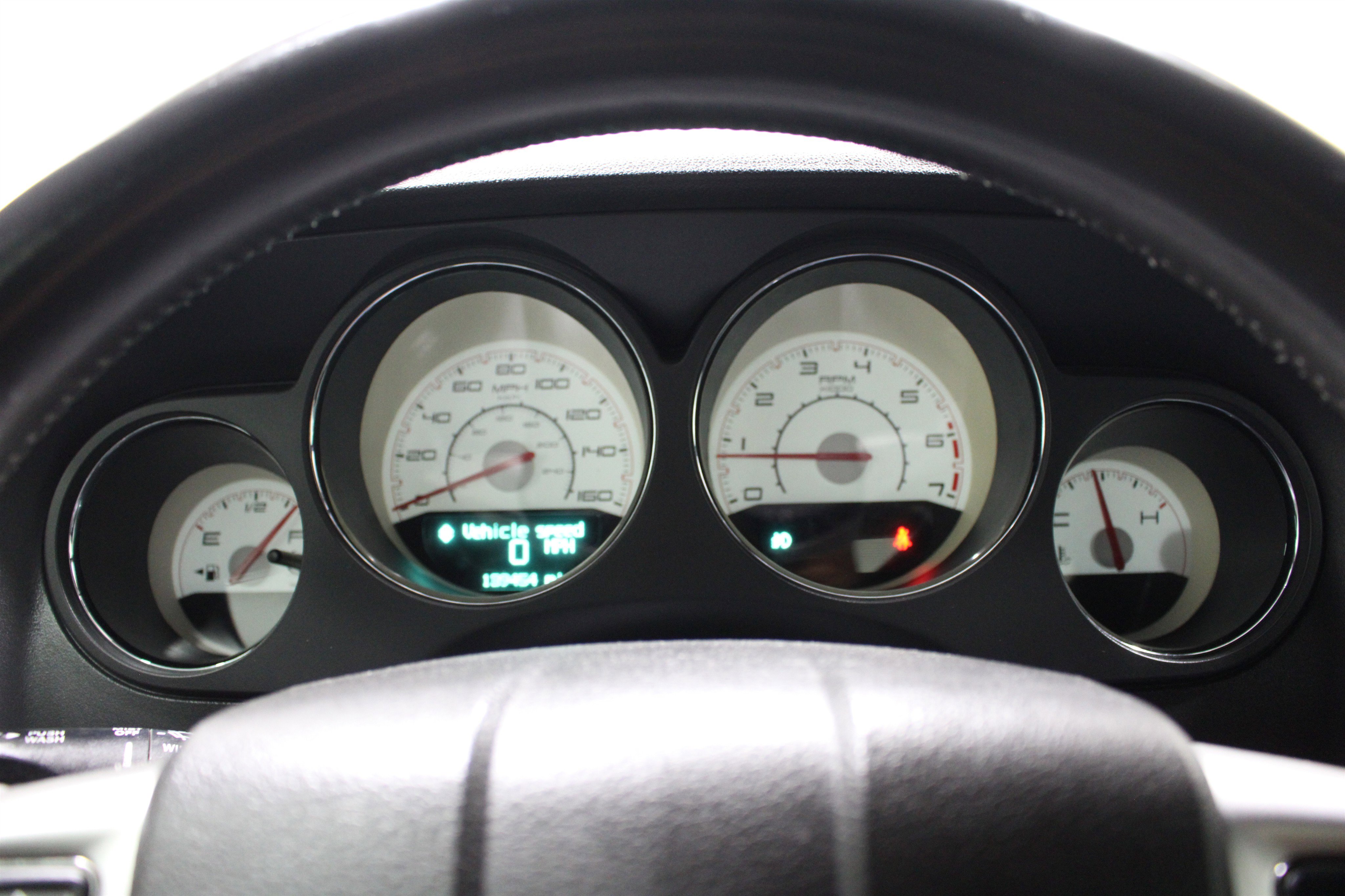 Used 2014 Dodge Challenger R/T RWD image 11