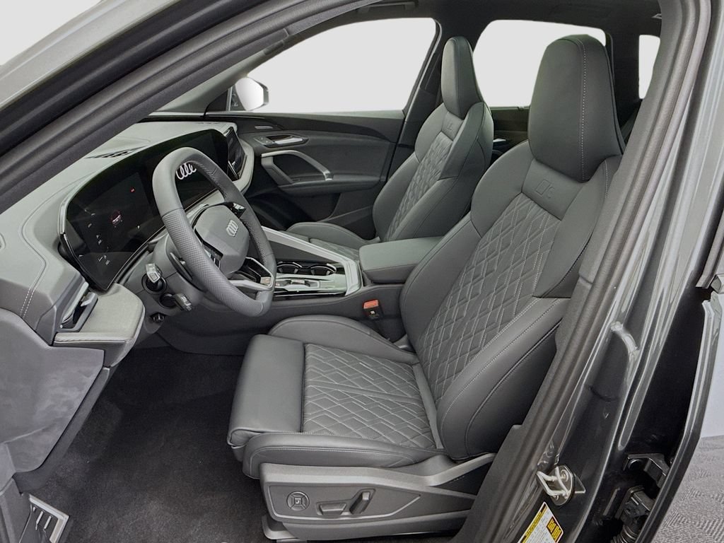 Certified 2025 Audi SQ5 Prestige AWD/4WD image 18