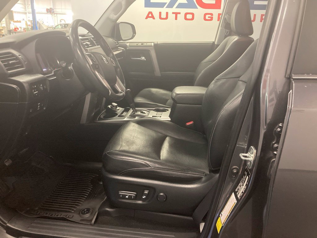 Used 2023 Toyota 4Runner Limited AWD/4WD image 18
