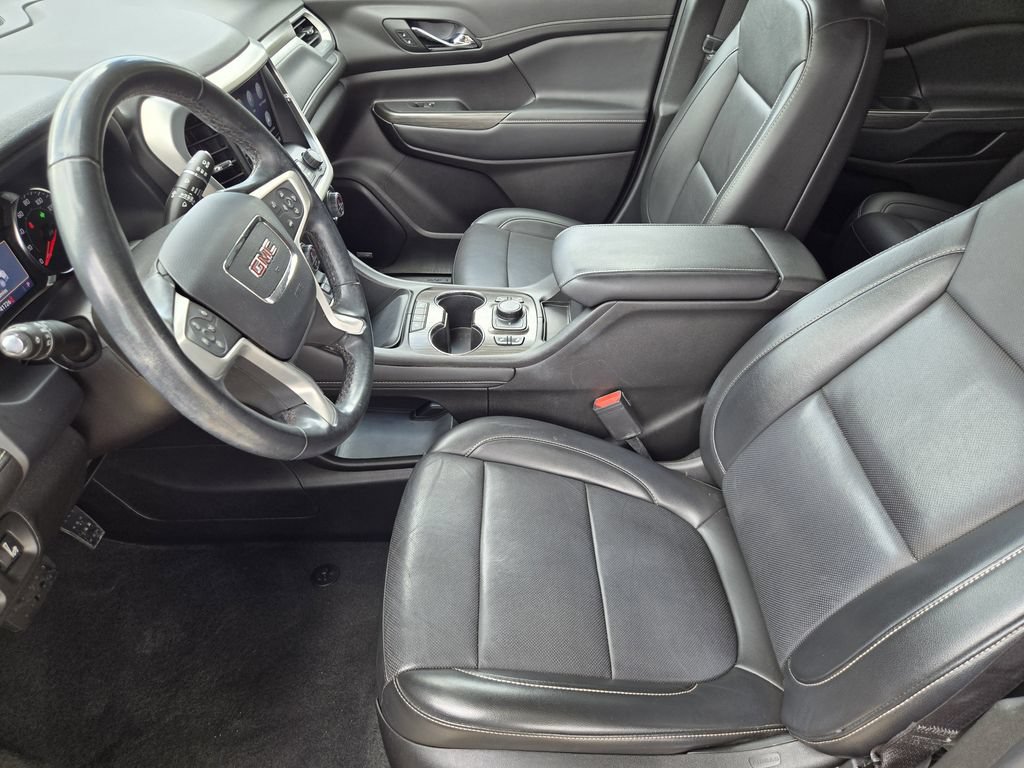 Used 2023 GMC Acadia SLT FWD image 8