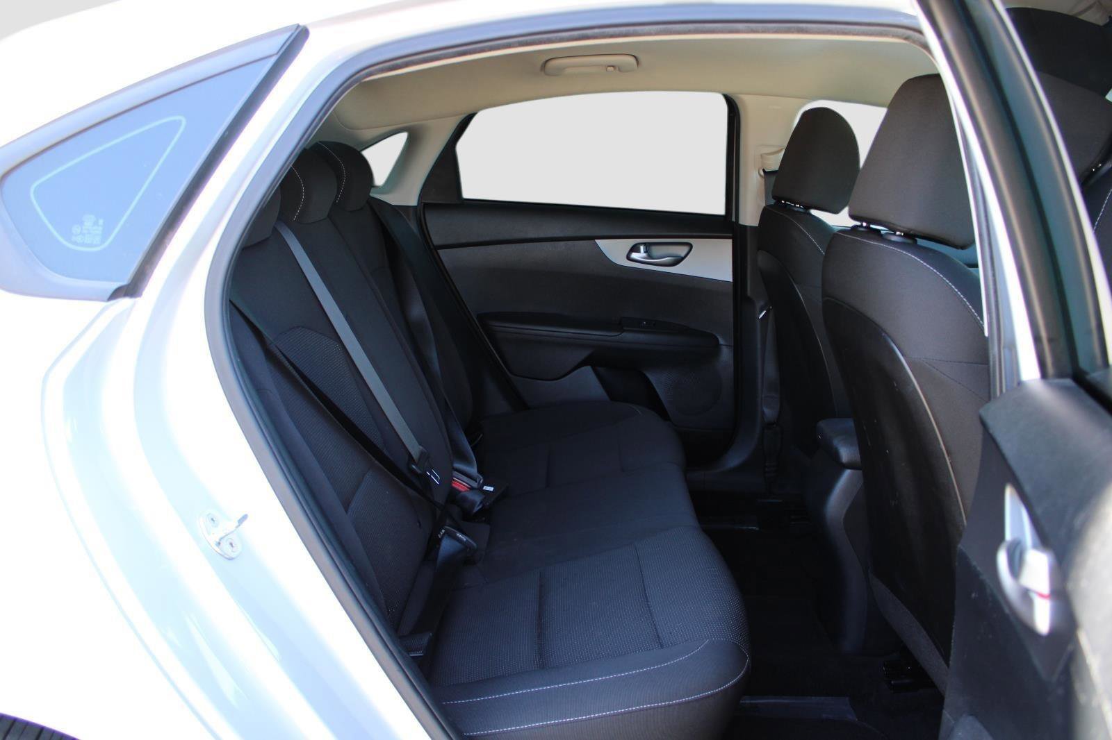 Used 2020 Kia Forte LXS FWD image 34