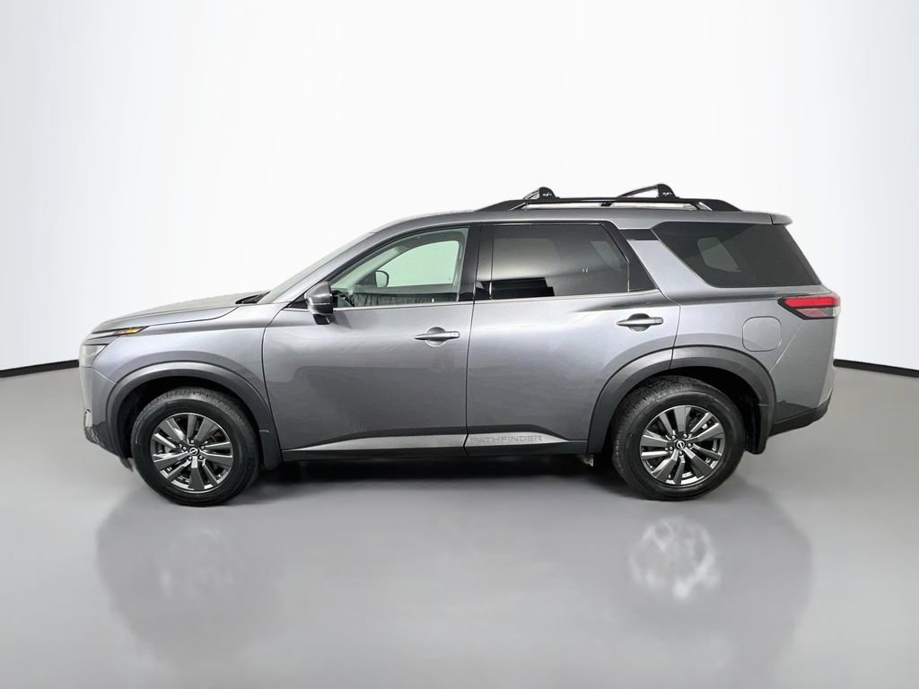 Used 2024 Nissan Pathfinder SV w/ SV Premium Package AWD/4WD image 4