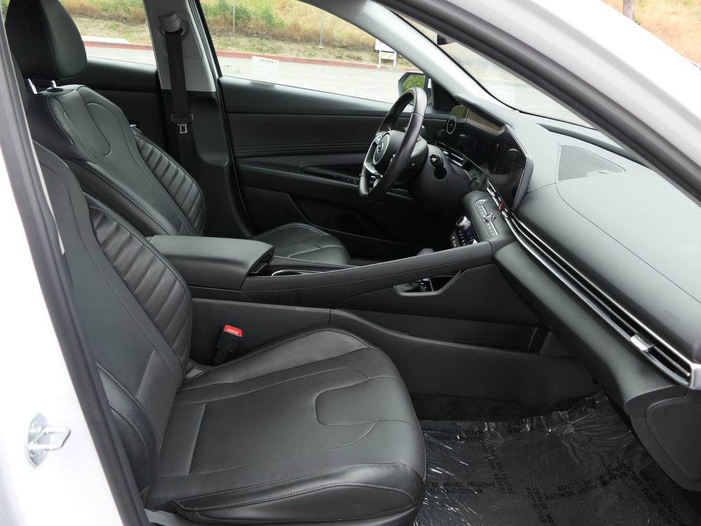 Certified 2023 Hyundai Elantra Limited w/ Cargo Package image 24