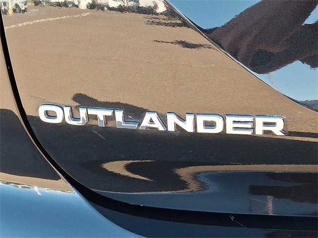 Used 2024 Mitsubishi Outlander SE image 31