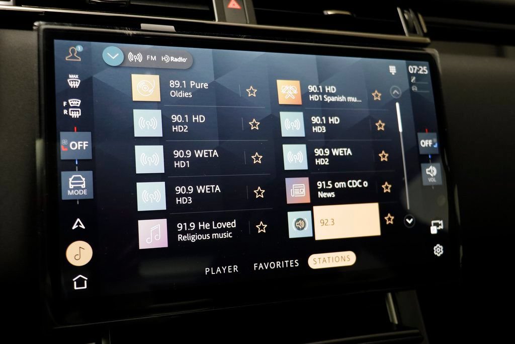 New 2026 Land Rover Range Rover Velar Autobiography AWD/4WD image 11
