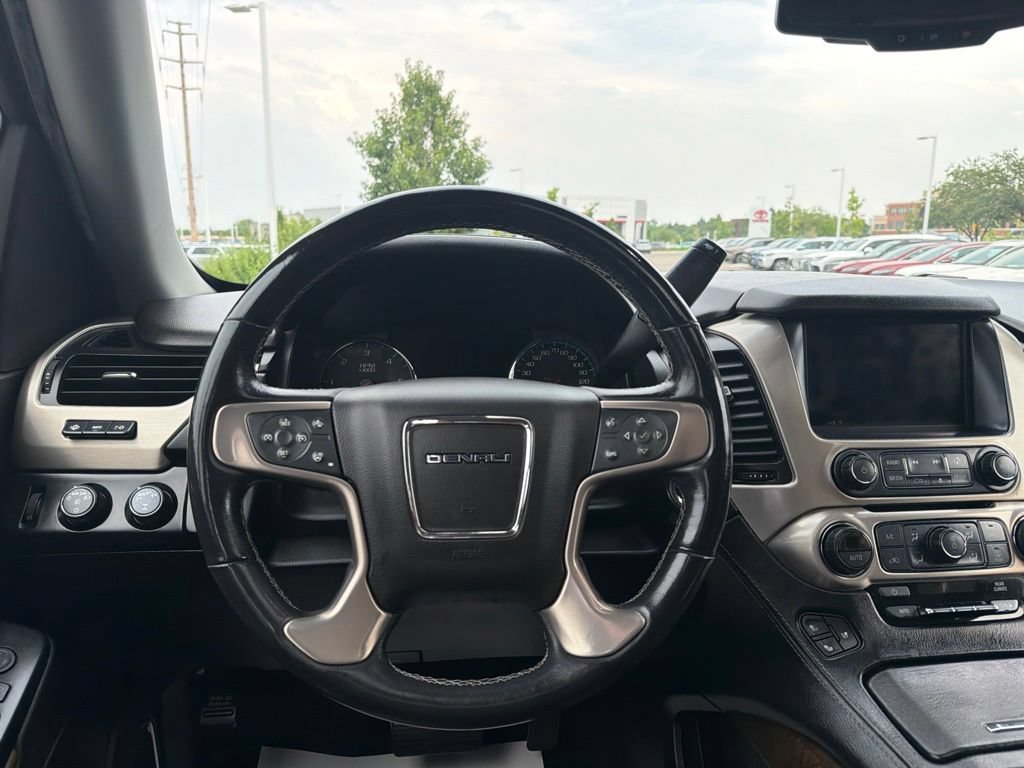 Used 2018 GMC Yukon Denali w/ Denali Ultimate Package AWD/4WD image 21