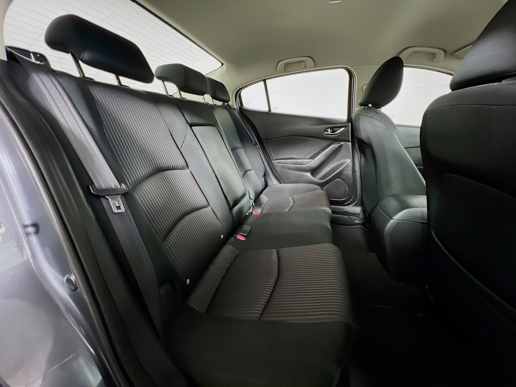 Used 2014 MAZDA MAZDA3 i Touring image 18