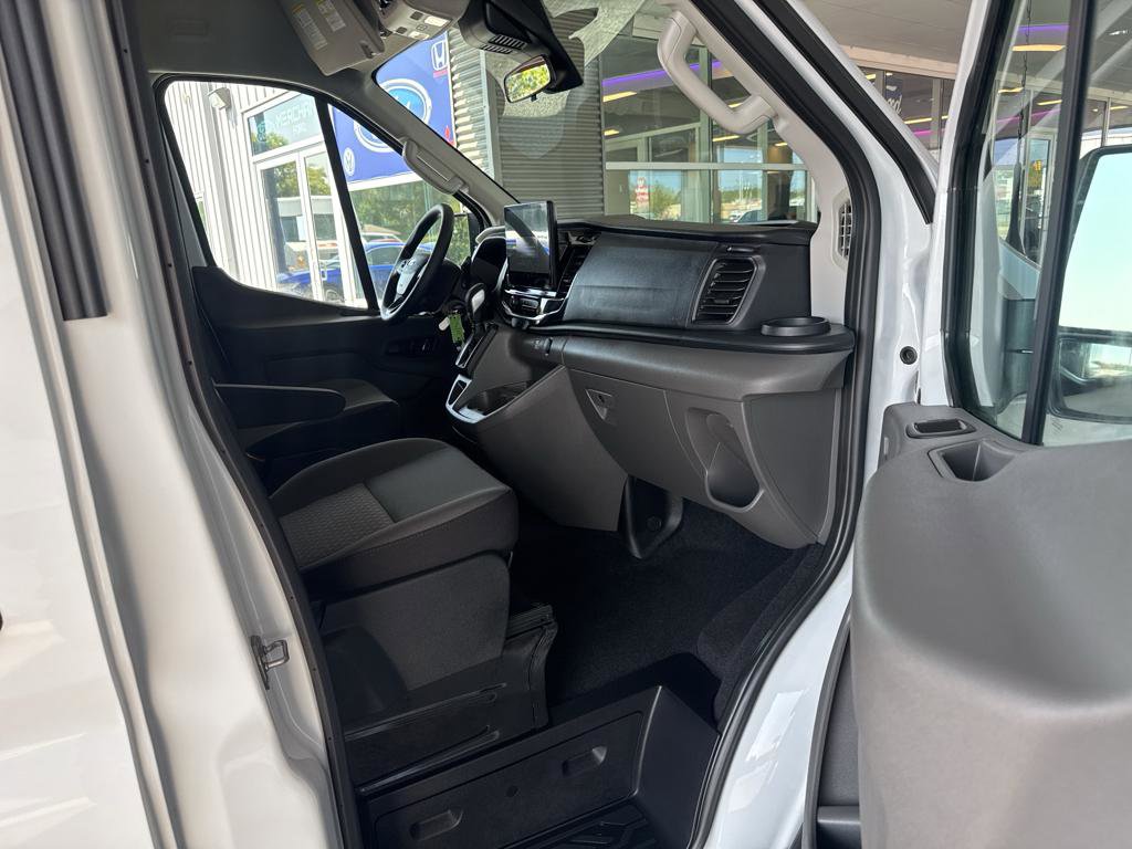 Used 2024 Ford Transit 350 XLT RWD image 23