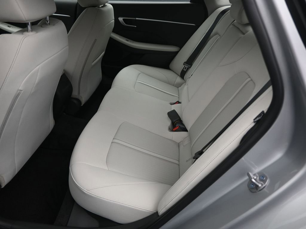 Used 2025 Hyundai Sonata SEL FWD image 24