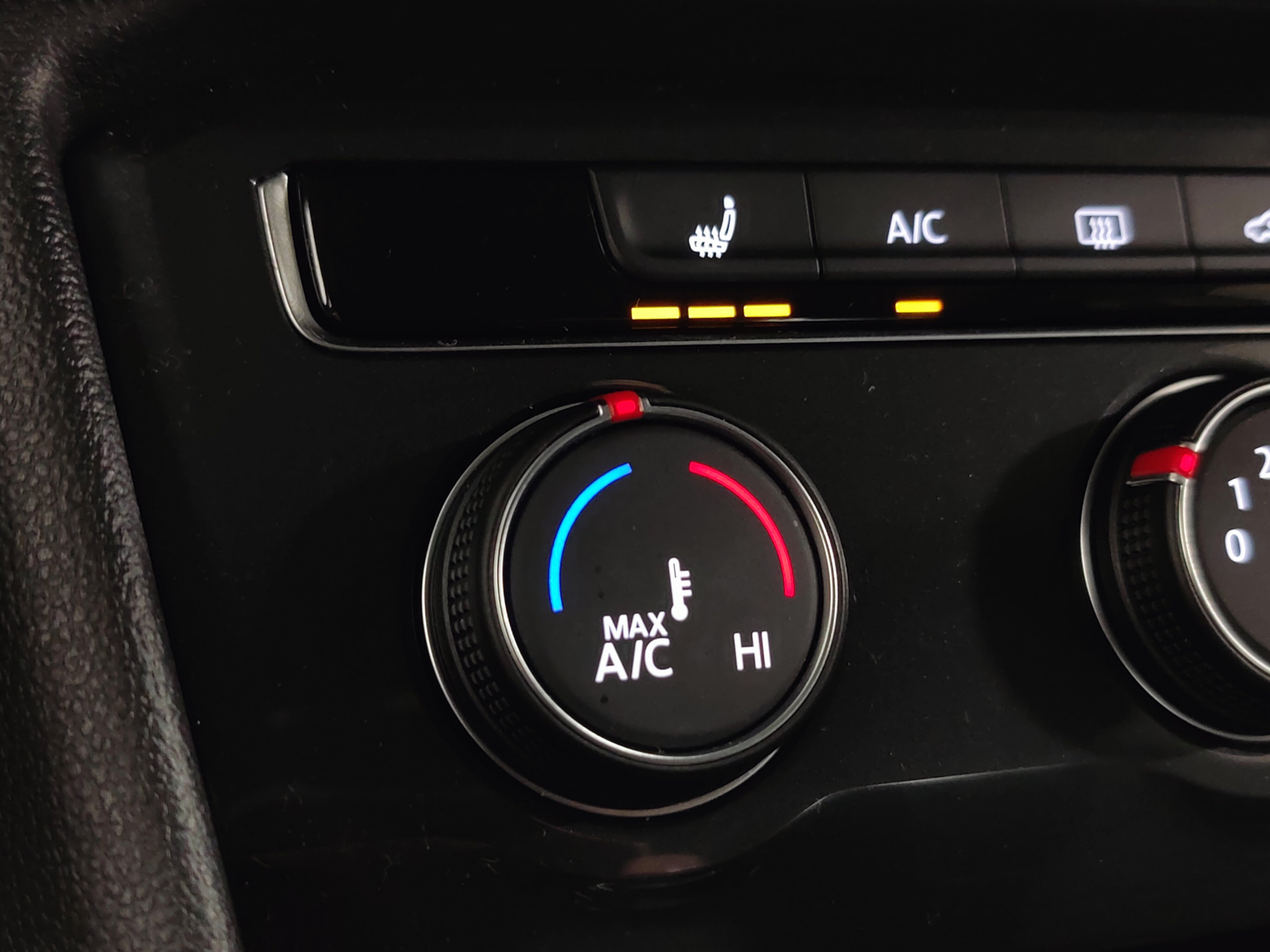Certified 2024 Volkswagen Tiguan S AWD/4WD image 15