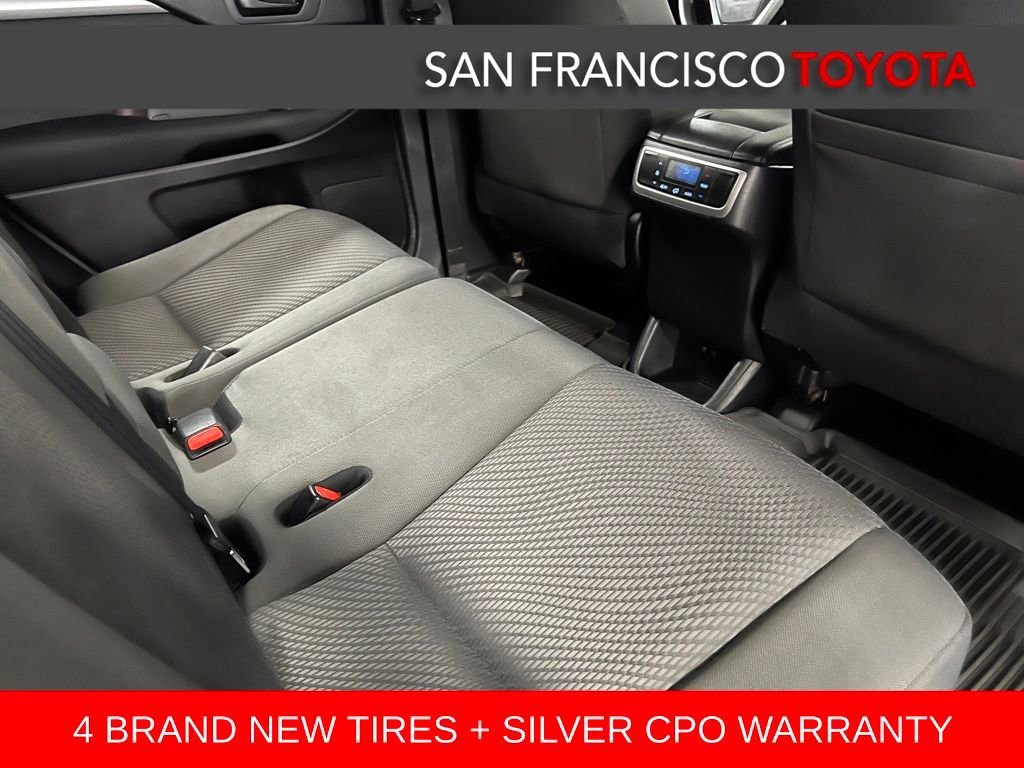 Used 2017 Toyota Highlander LE image 20