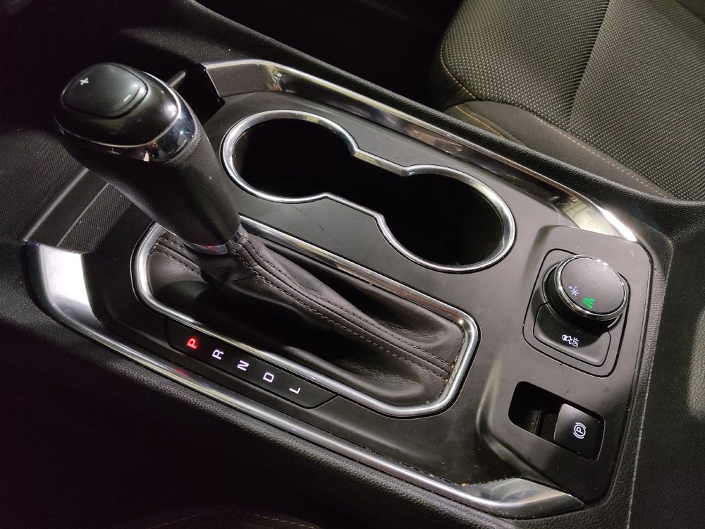 Used 2020 Chevrolet Traverse LS FWD image 26