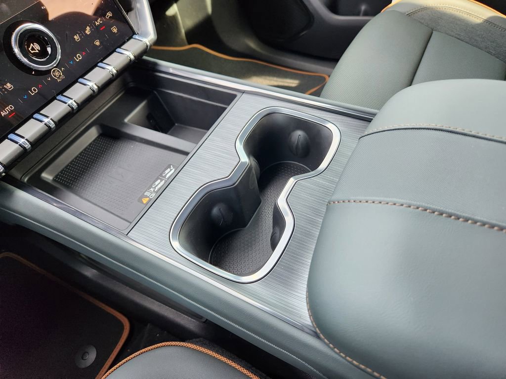 New 2026 GMC Acadia AT4 w/ Luxury Package image 21