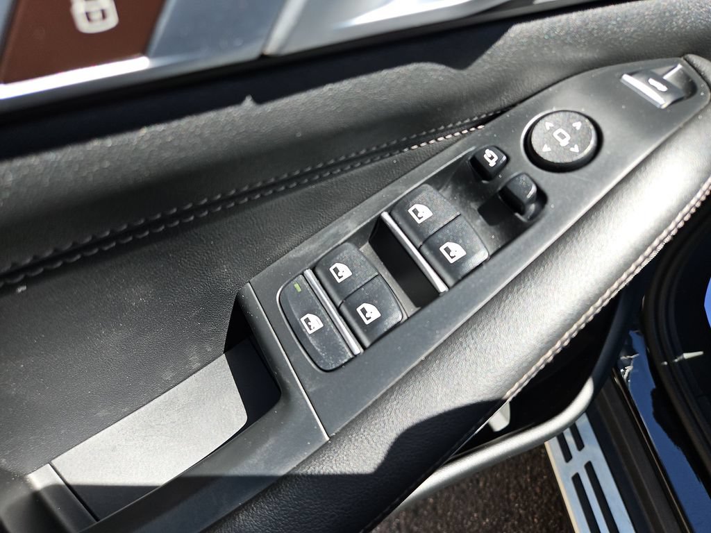 Used 2024 BMW X5 xDrive40i AWD/4WD image 12