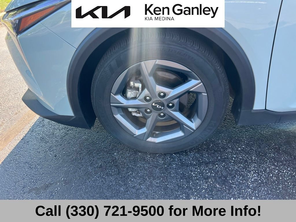 Certified 2025 Kia K4 FWD image 17