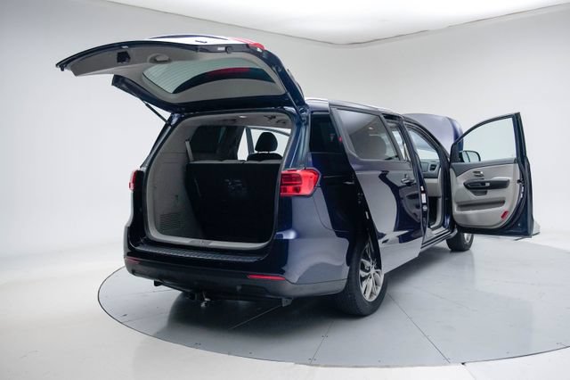Used 2019 Kia Sedona EX FWD image 21