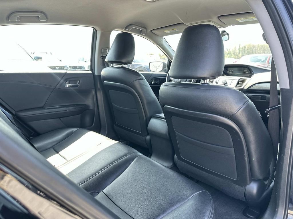 Used 2013 Honda Accord Sport image 29