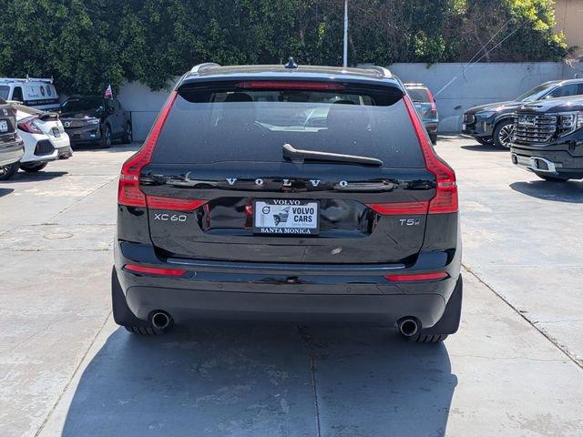 Used 2018 Volvo XC60 T5 Momentum w/ Convenience Package image 4