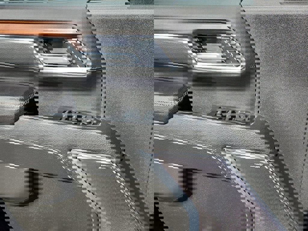 Used 2025 GMC Sierra 2500 Denali w/ Denali Reserve Package image 21