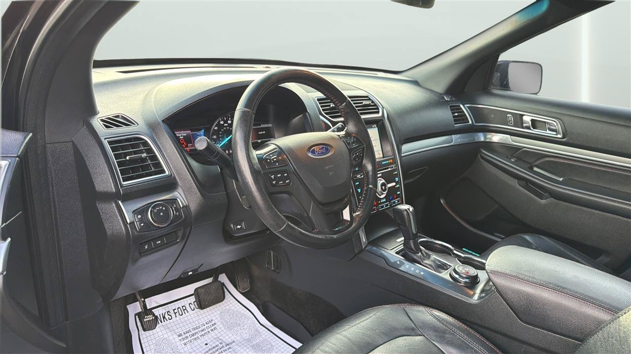 Used 2017 Ford Explorer Sport w/ Equipment Group 401A AWD/4WD image 17