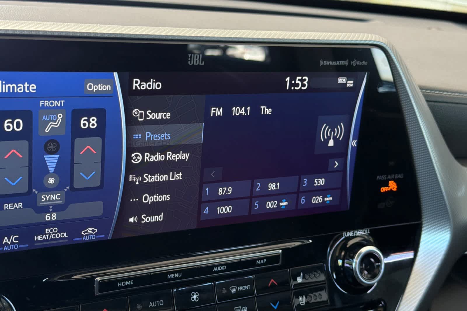 Used 2021 Toyota Highlander Platinum FWD image 20