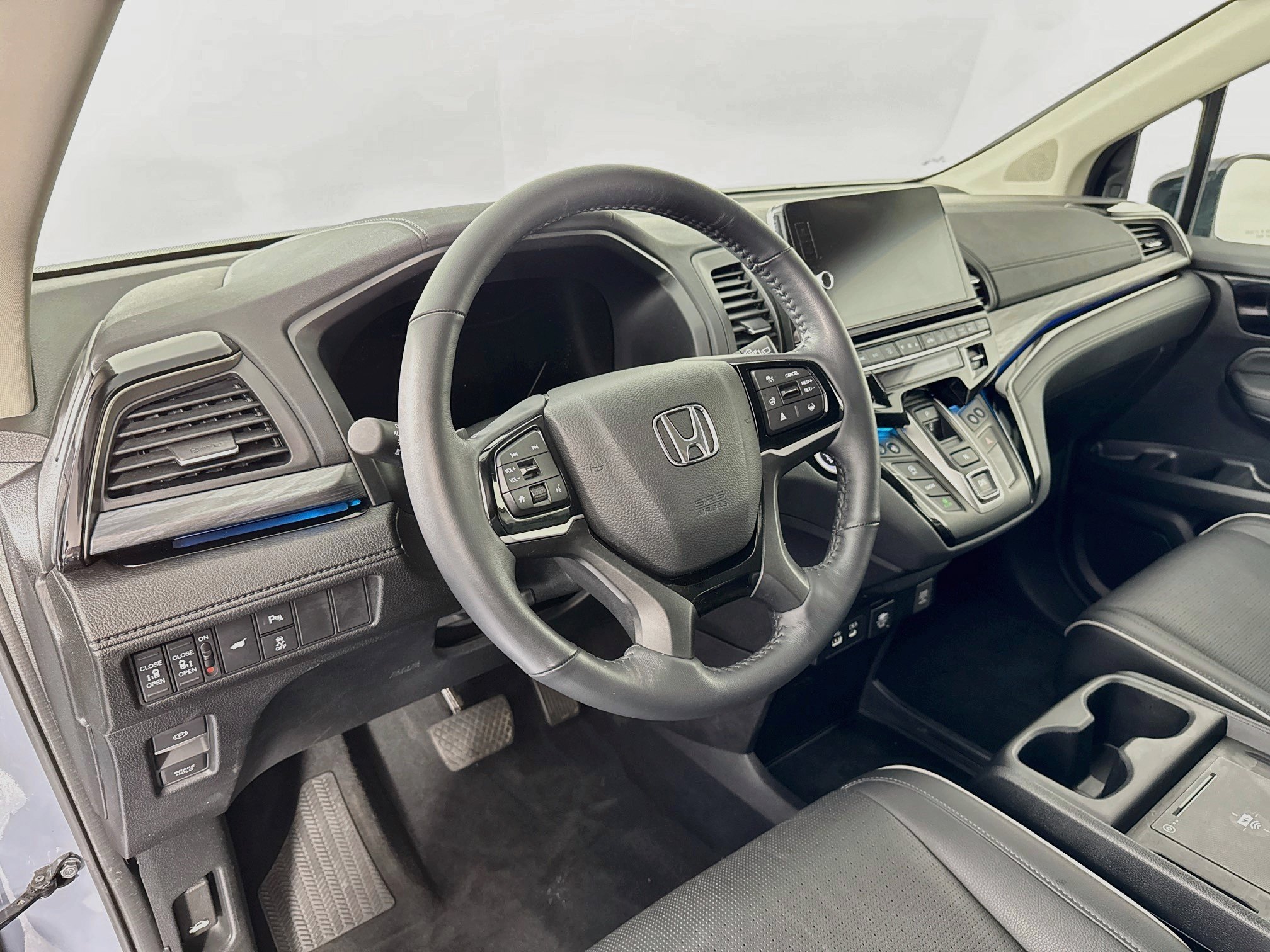 Certified 2025 Honda Odyssey Elite image 9
