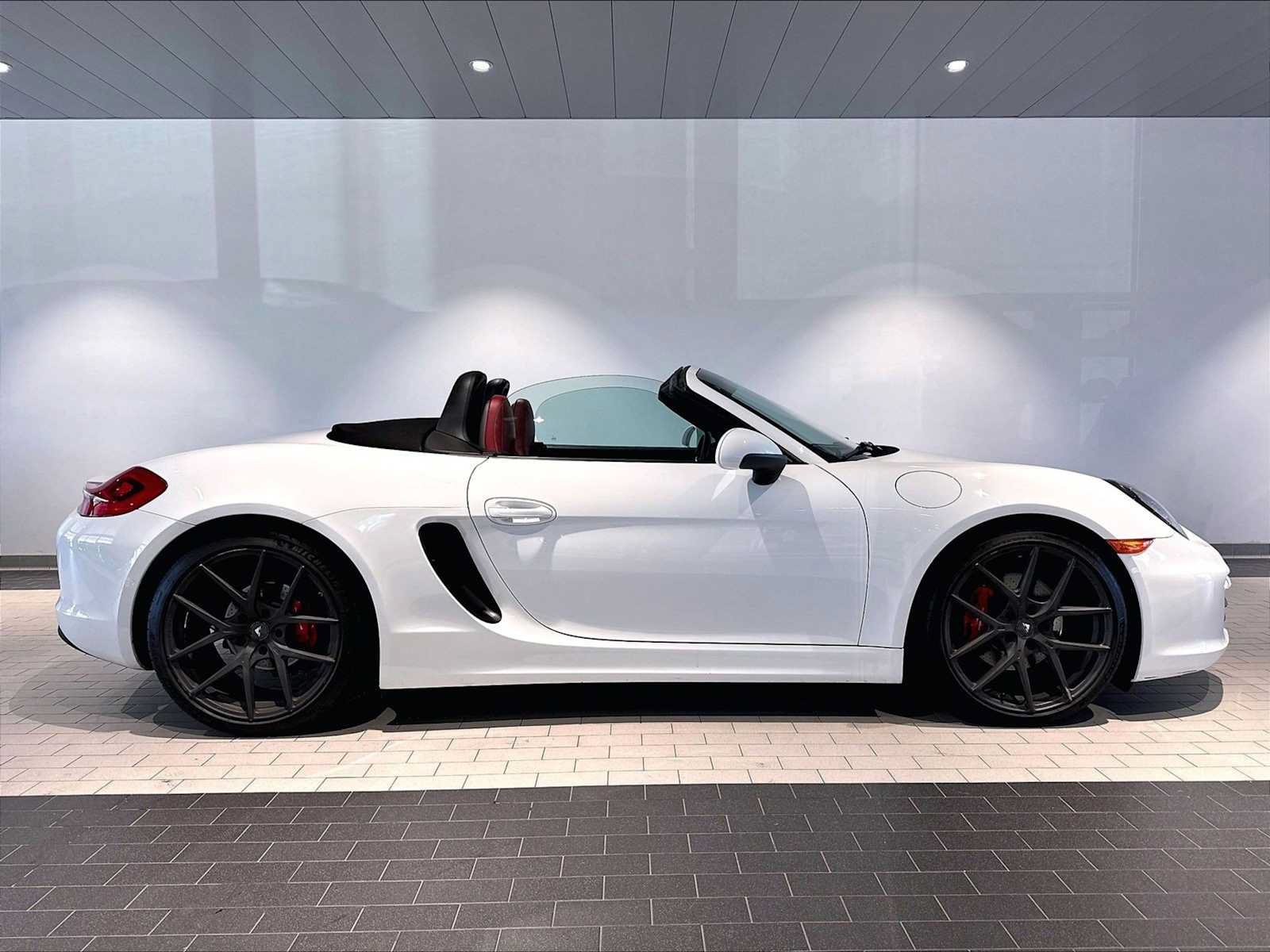 Used 2014 Porsche Boxster S RWD image 11