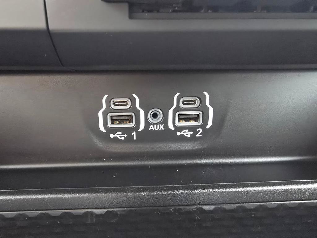 Used 2024 RAM 1500 Laramie AWD/4WD image 22