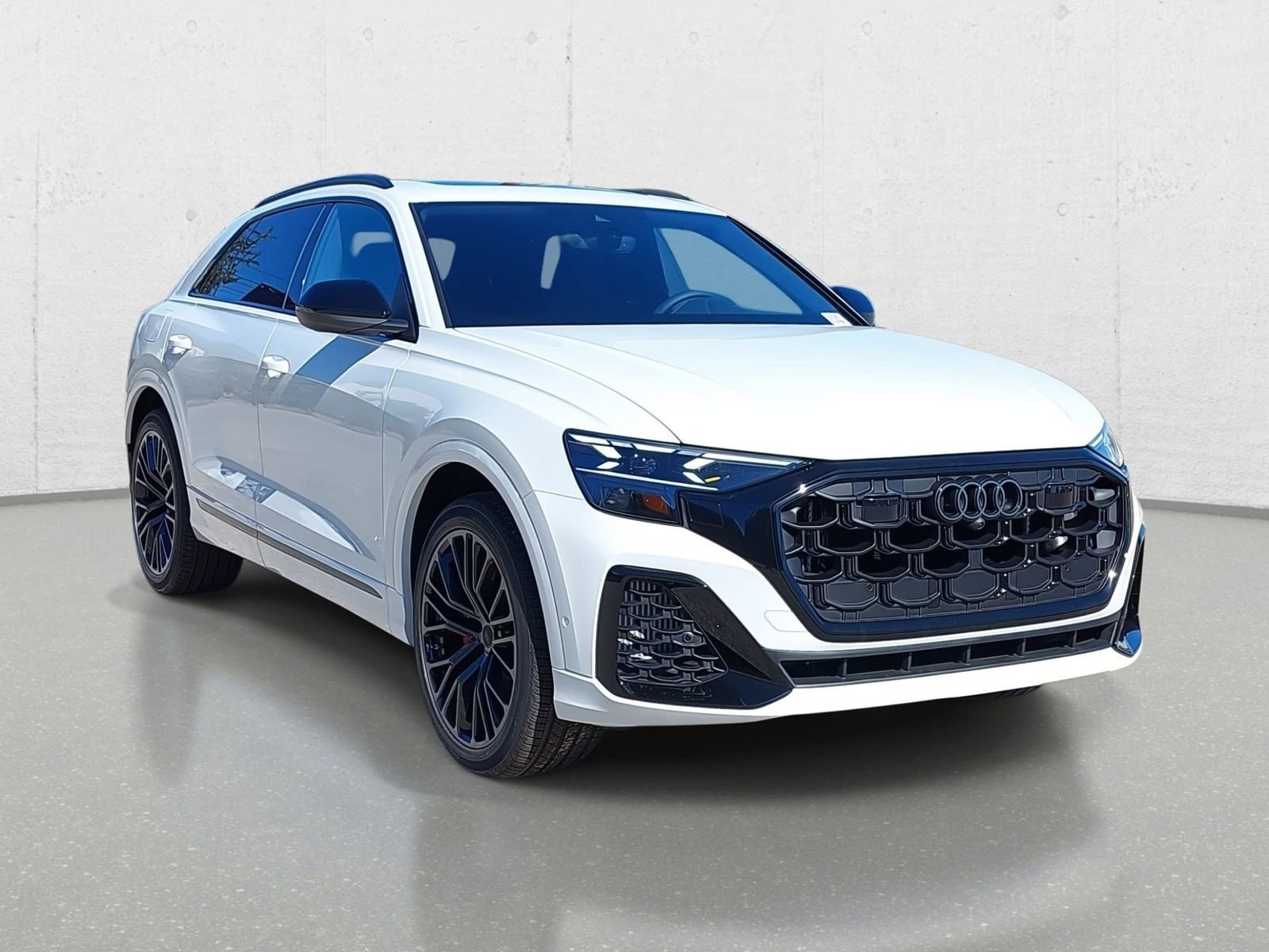 New 2026 Audi SQ8 Prestige image 3