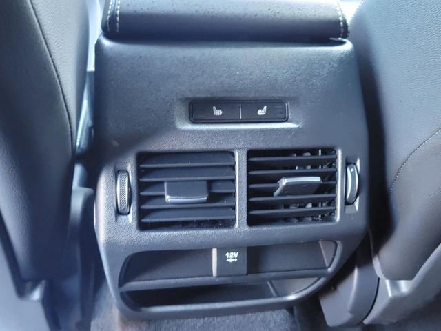 Used 2018 Jaguar E-PACE R-Dynamic SE image 23