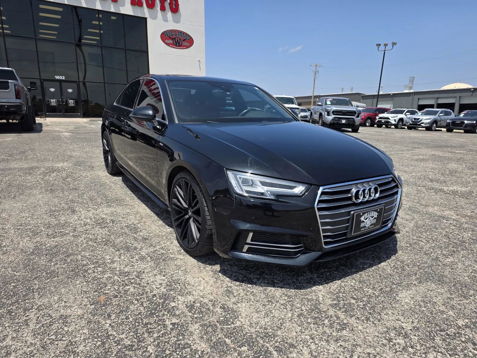 Used 2017 Audi A4 2.0T Premium Plus w/ Premium Plus Package FWD image 1