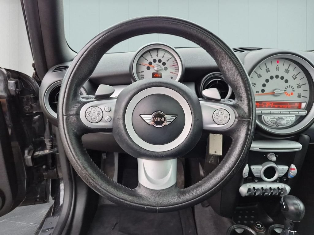 Used 2009 MINI Cooper Hardtop FWD image 18