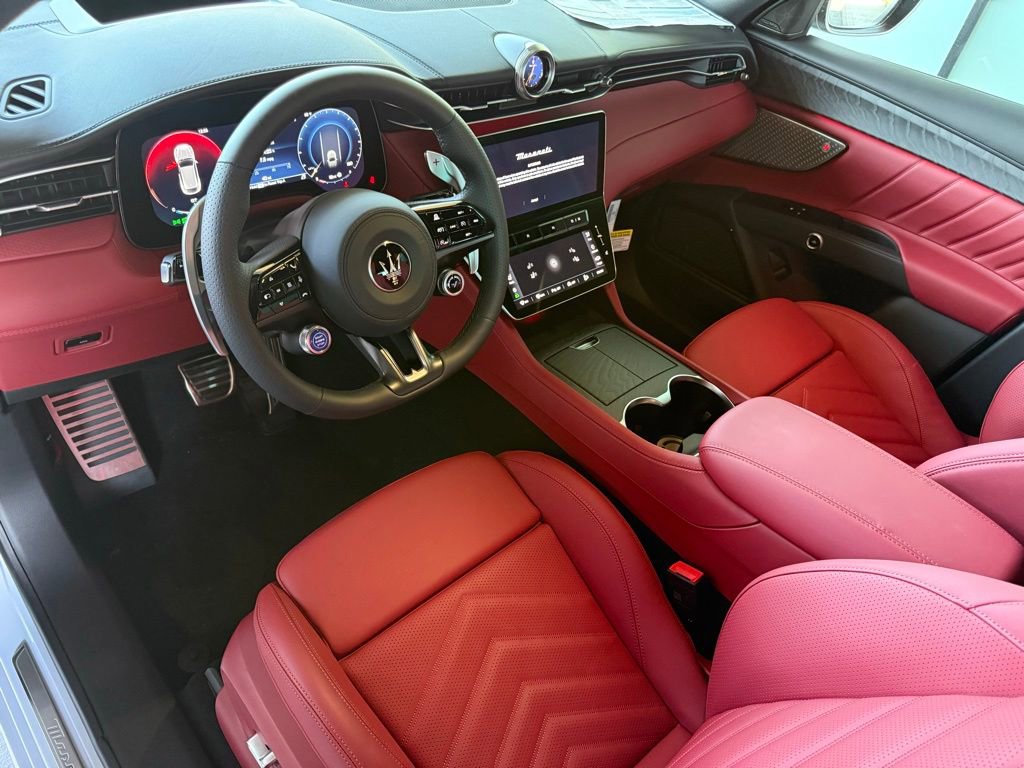 New 2026 Maserati Grecale Modena image 9