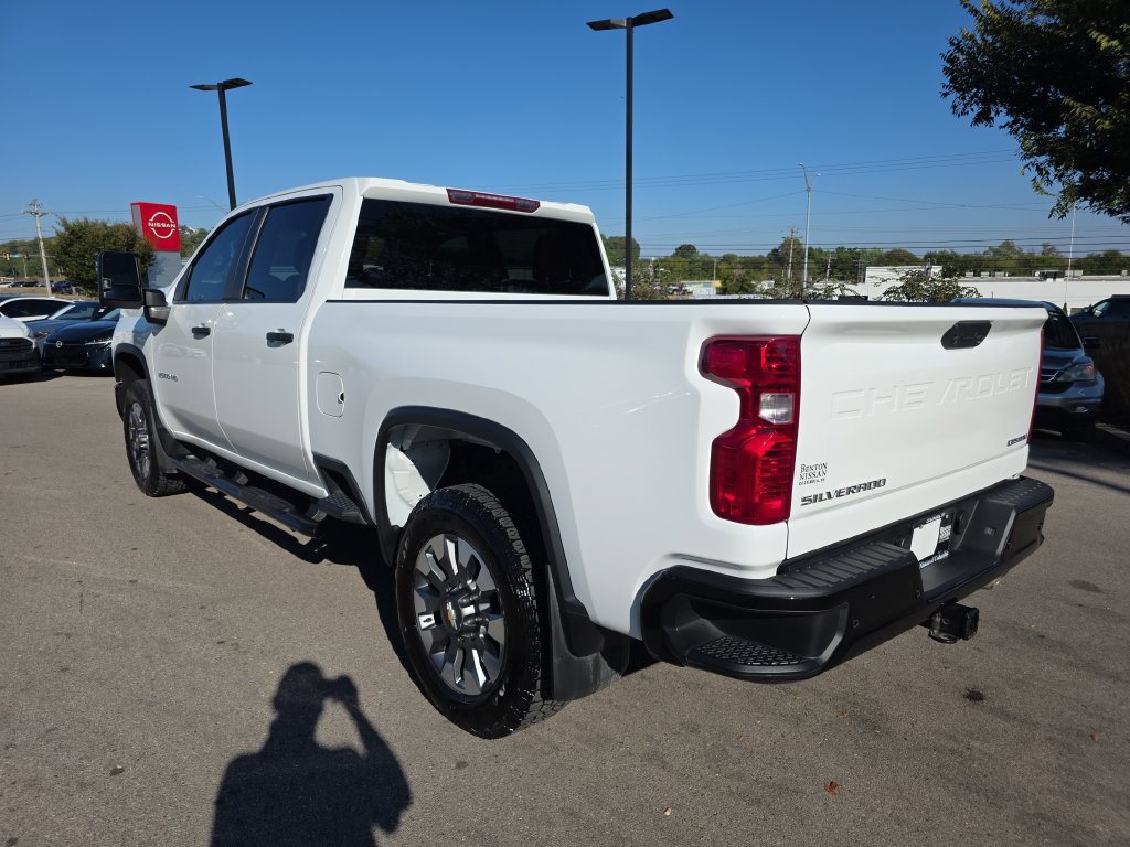 Used 2025 Chevrolet Silverado 2500 Custom w/ Custom Value Package AWD/4WD image 3