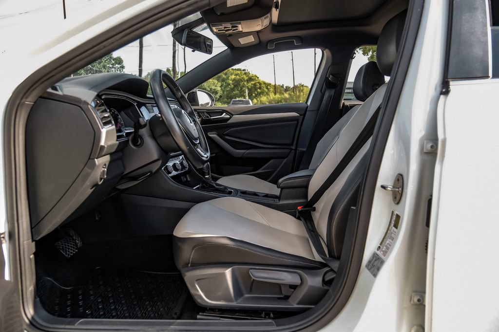 Used 2019 Volkswagen Jetta R-Line FWD image 41