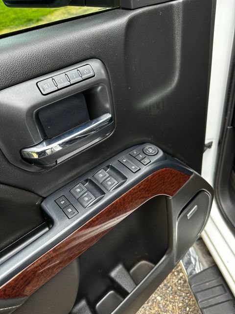 Used 2018 GMC Sierra 1500 SLT w/ SLT Premium Package AWD/4WD image 9