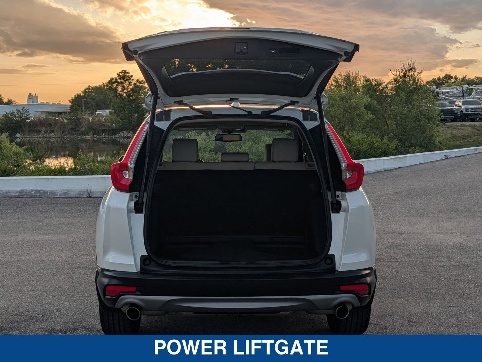 Used 2019 Honda CR-V Touring image 13