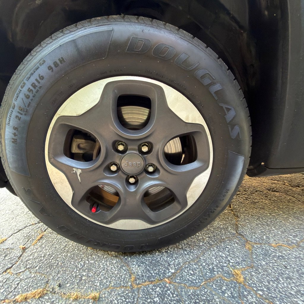 Used 2017 Jeep Renegade Sport w/ Power & Air Group FWD image 35