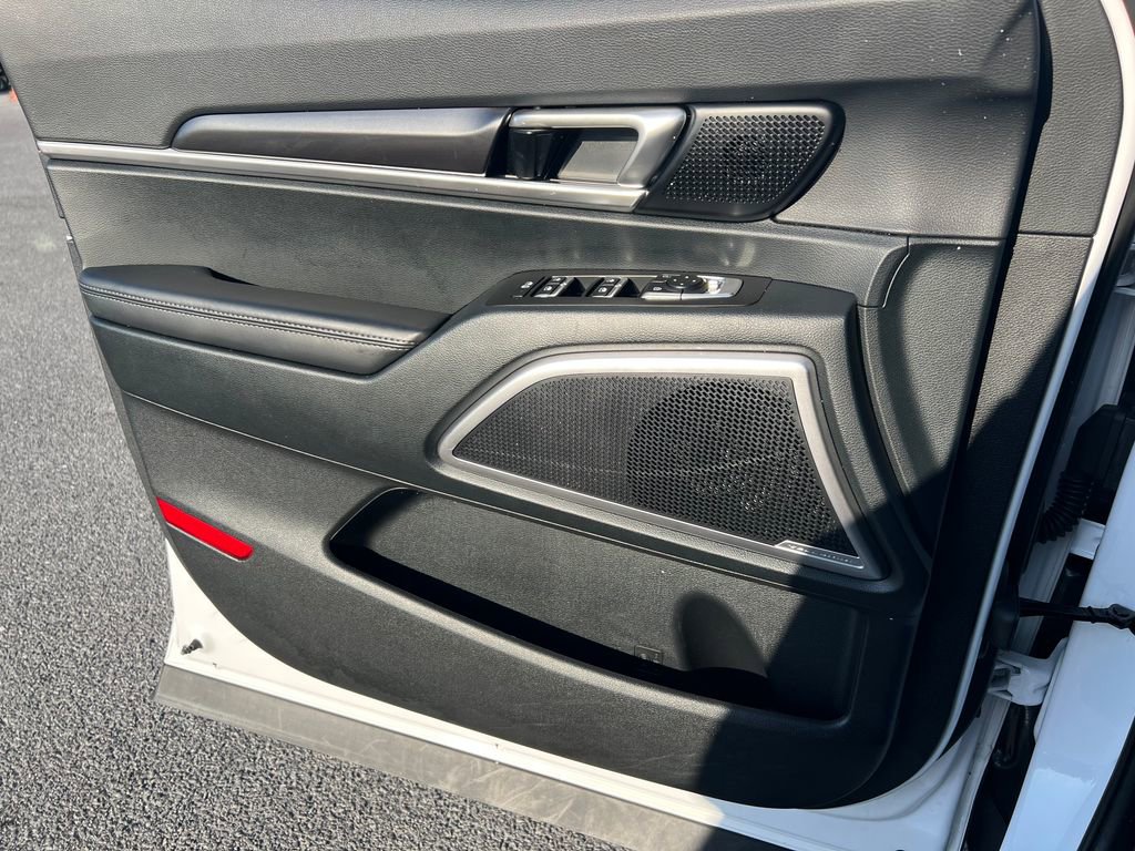 Used 2025 Kia Telluride S image 20